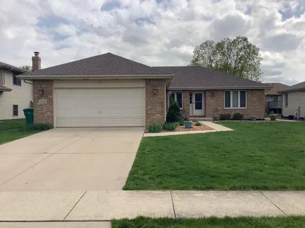 2906 Tucson Dr, Joliet, IL 60432