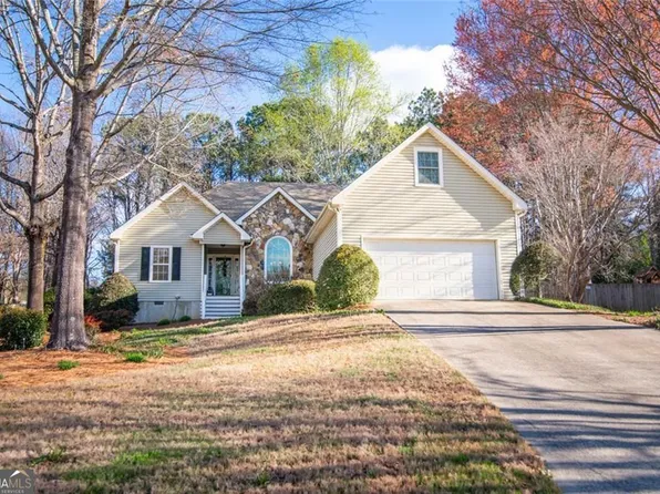 1585 Snow Hill Dr, Lawrenceville, GA 30045