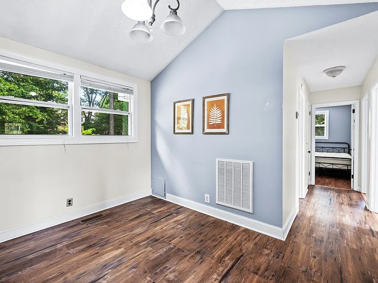 5409 Country Dr — Photo 9