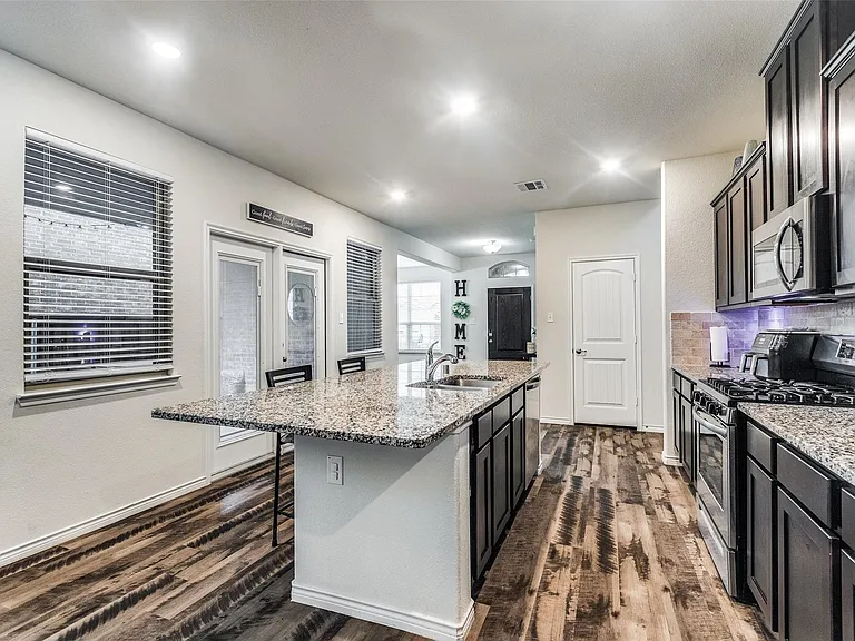 2416 Evening Stone Dr — Photo 6