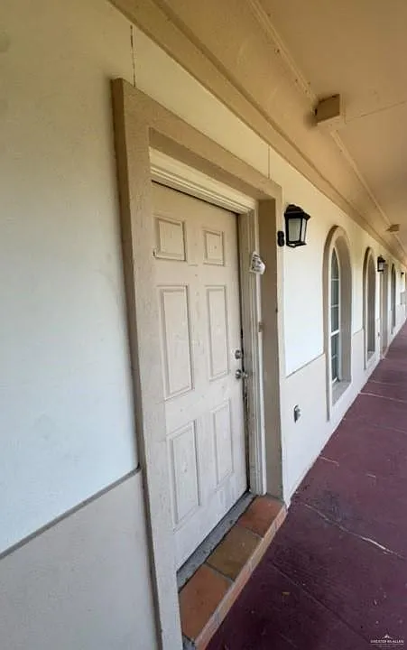 2 bed, 2.0 bath, 888 sqft, $700 — Photo 1