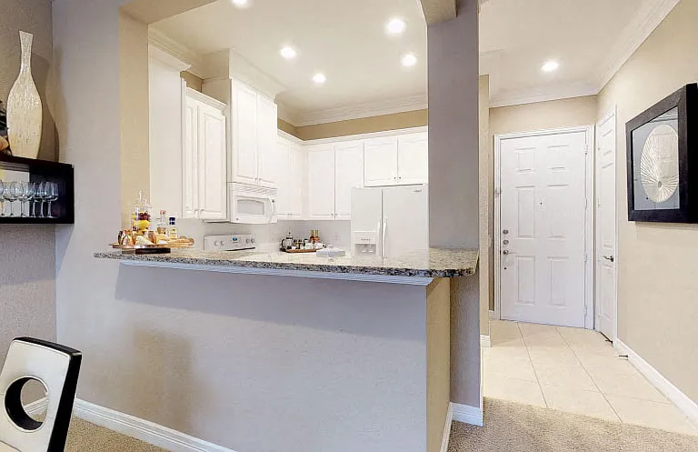 Tuscany Court Apartments — Photo 17