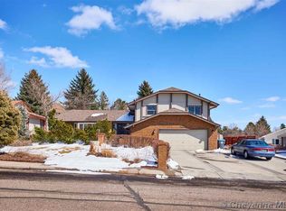 5611 Blue Blf, Cheyenne, WY 82009