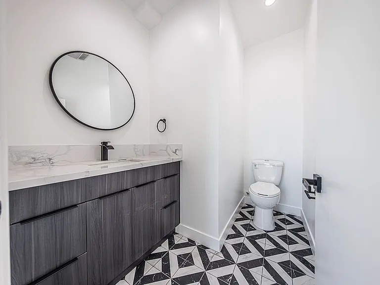 11311 Collins St — Photo 58