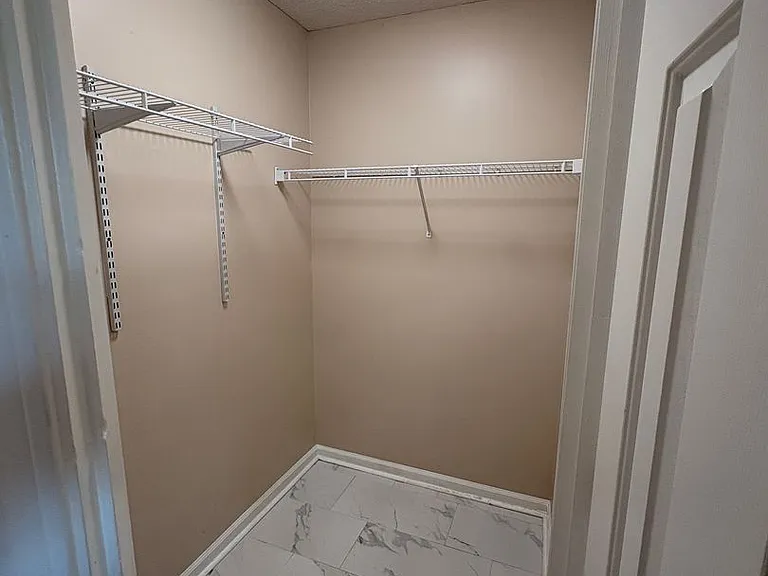 390 N Ericson Rd — Photo 14