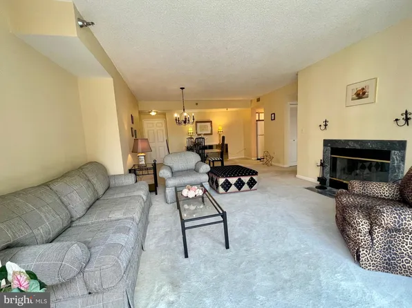 22 Courthouse Sq APT 509, Rockville, MD 20850