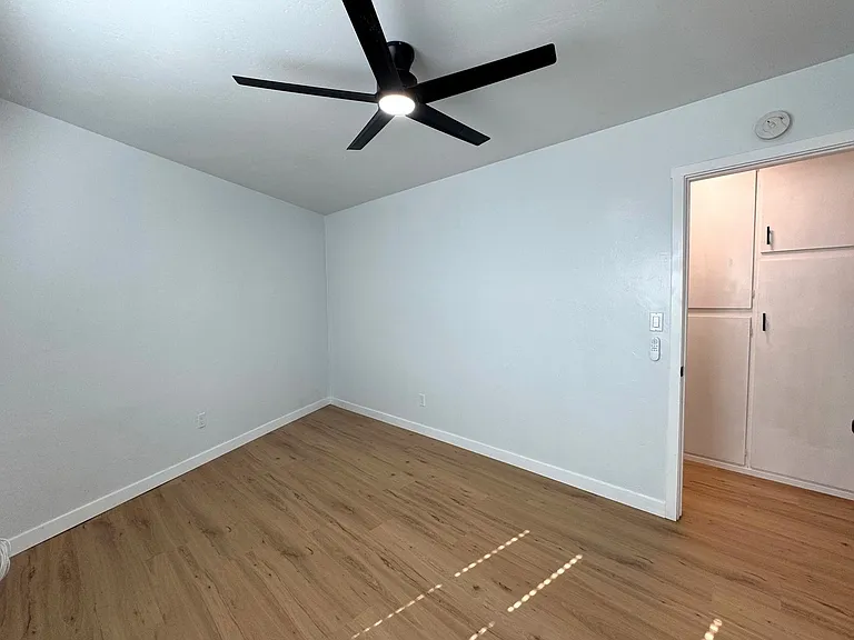 4550-4560 Palm Ave #8335 & 8339 — Photo 18