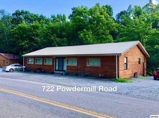 722 Powdermill Rd, Gatlinburg, TN 37738