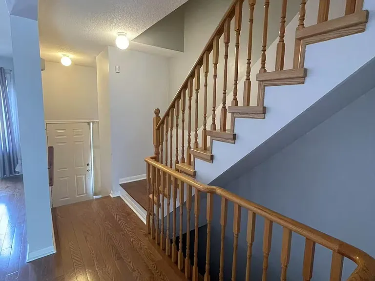 80 Acorn Pl #112 — Photo 9