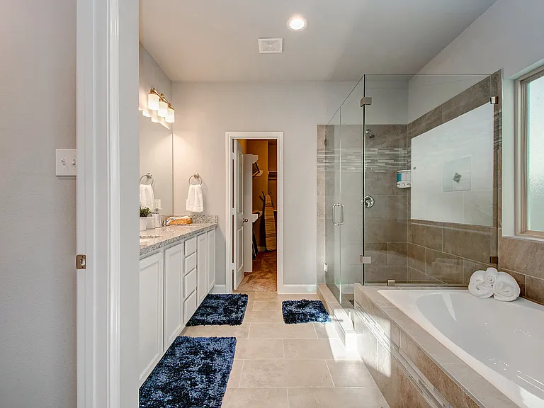 4151 Dupont St — Photo 33