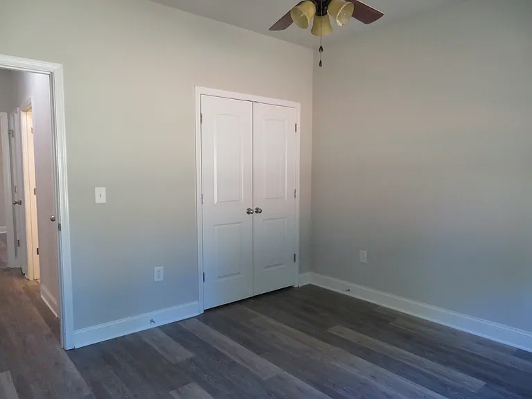 142 Shakleton Dr — Photo 6