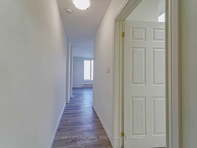843 Danforth Ave #UPPER — Photo 19