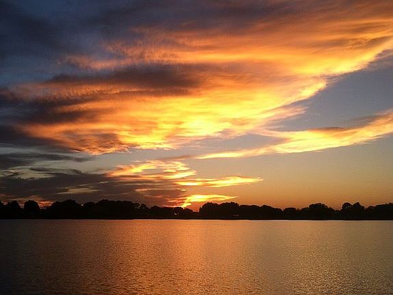 Lake  'light' show