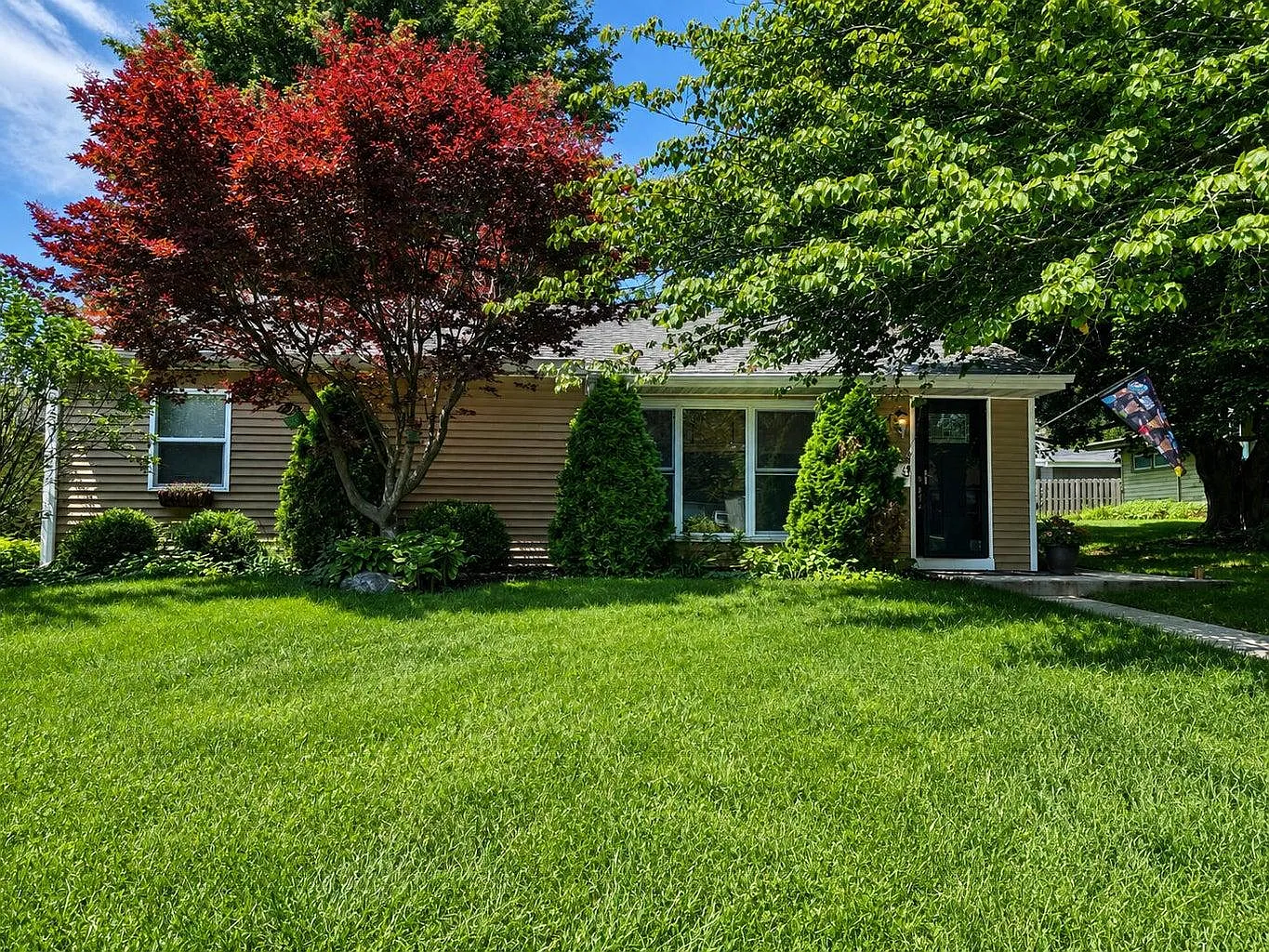 1305 Napoleon St — Photo 1