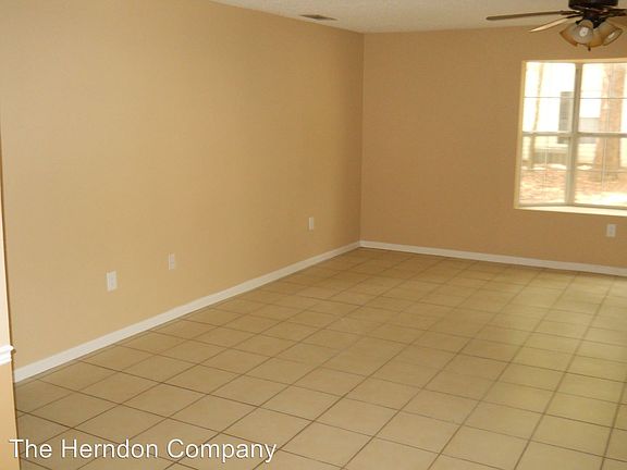 5th image of 2092 S Sherwood Dr APT M111
