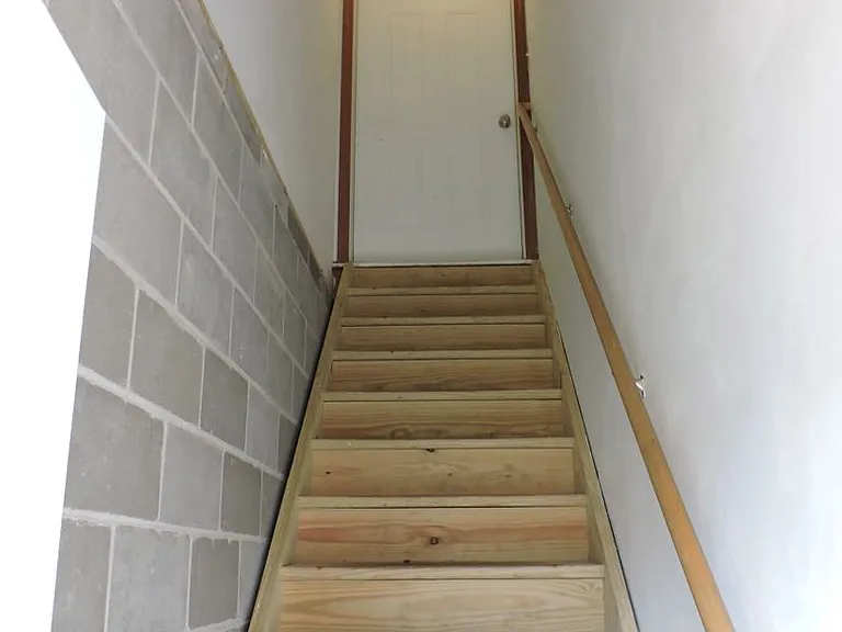 101 Ash Street — Photo 20