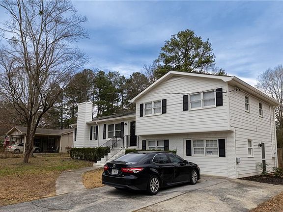 2nd image of 3710 Hopkins Rd