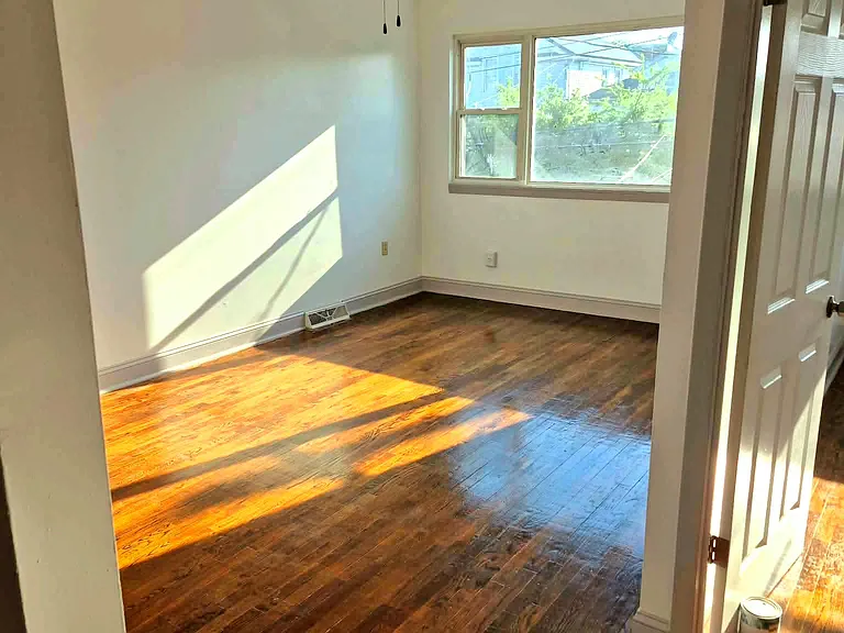 624 Underhill Ave #2 — Photo 1