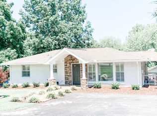 512 Hogan Rd, Nashville, TN 37220