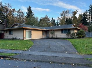 17410 NE 22nd St, Redmond, WA 98052