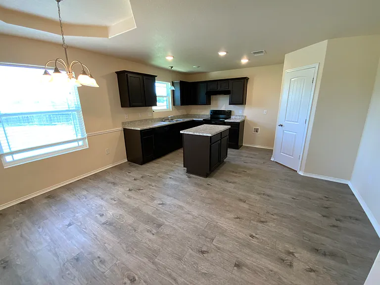 2506 Liberty Park Ct — Photo 3
