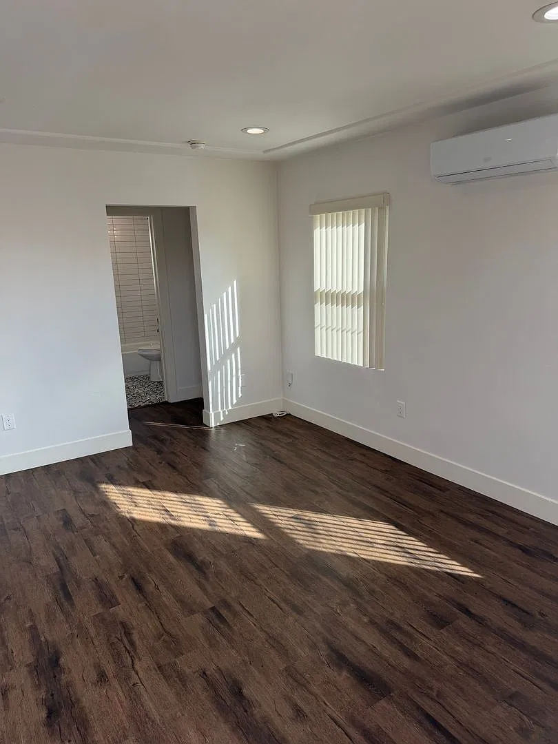 Modern North Park 1br With A/C & Large Shared Deck $500 Off First Month! — Photo 1
