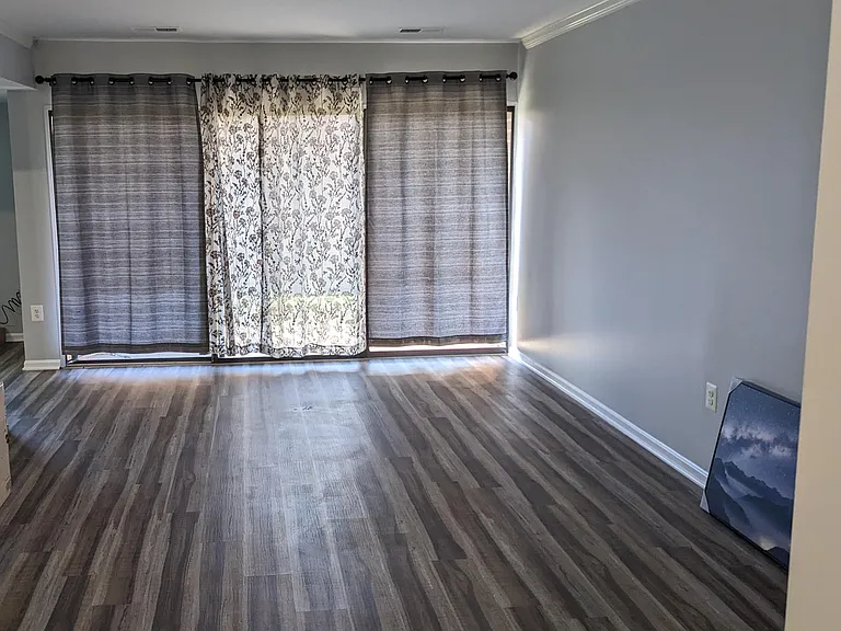 9711 Kings Crown Ct #1 — Photo 6