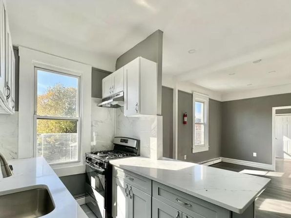 445 Broadway #6L