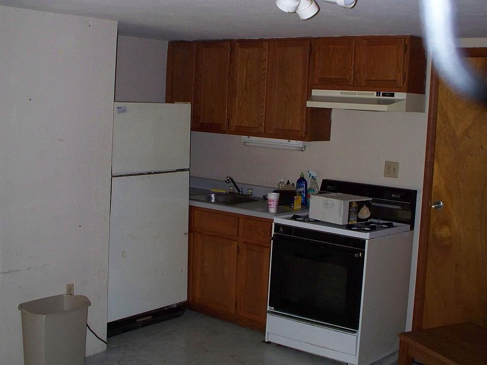 2nd image of 153 Boggs Ave