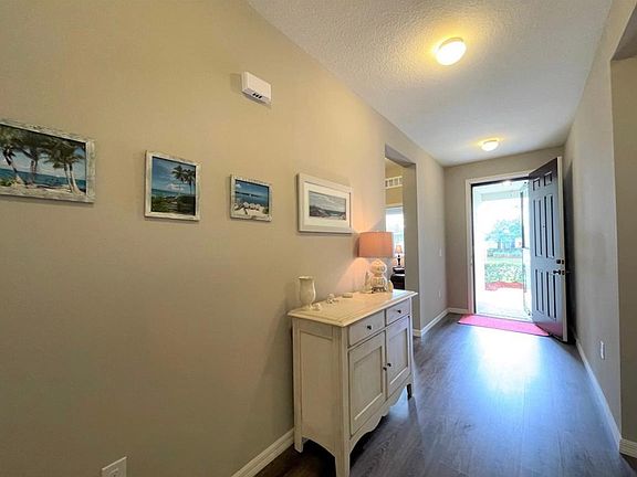 4th image of 118 Port Royal Ct