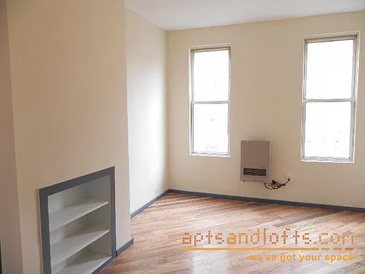 Rented by aptsandlofts.com | media 28