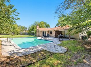 1016 Angela Ct, Everman, TX 76140