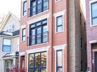 1039 W Grace St #3, Chicago, IL 60613