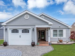 6 Westgate Place, Manchester, NJ 08759