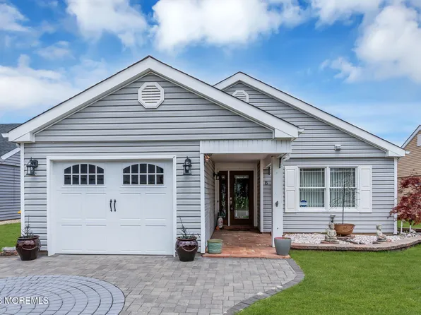6 Westgate Place, Manchester, NJ 08759