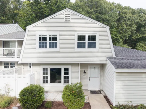 701 Edgebrook Dr #701, Boylston, MA 01505