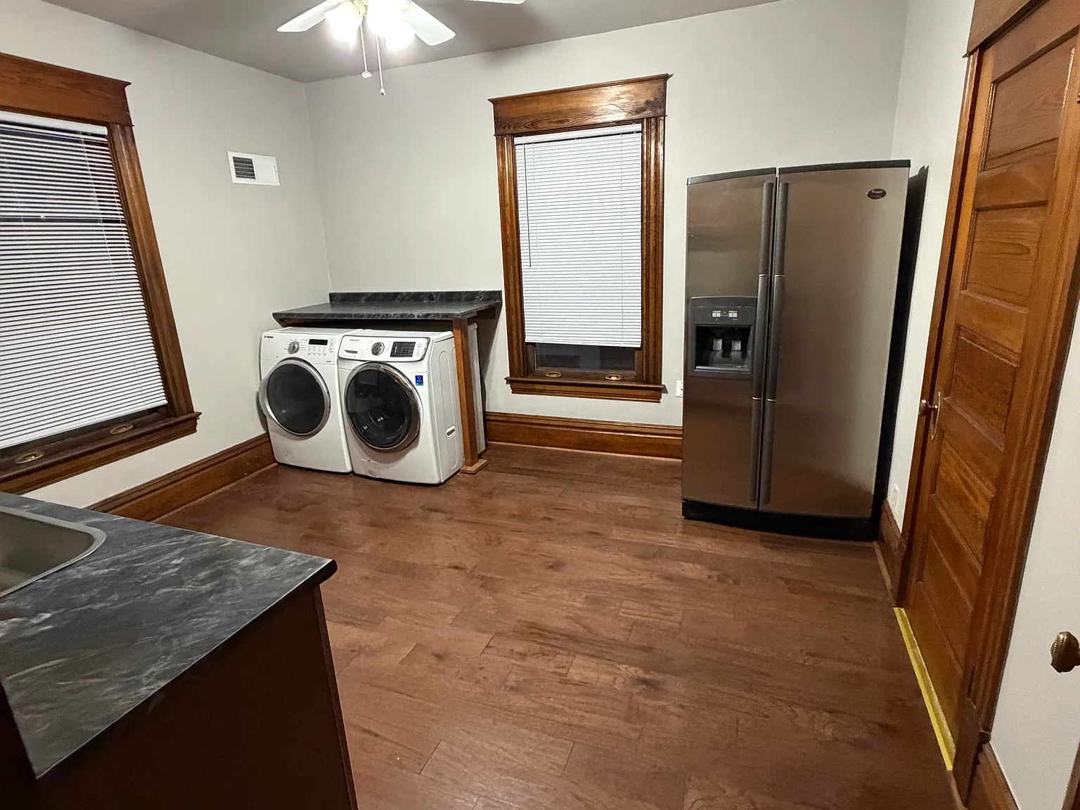 1 bed, 1000 sqft, $1,025 — Photo 2