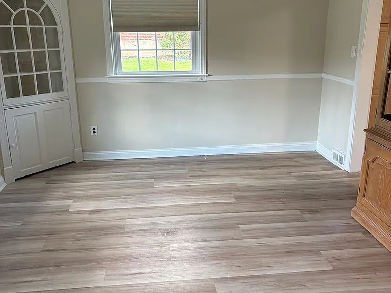 1011 Providence Rd — Photo 5