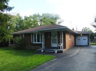 2920 Voorheis Rd, Waterford, MI 48328