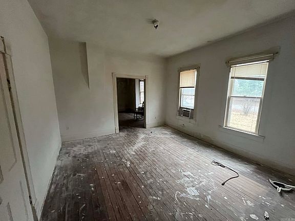 5th image of 1211 S 9th St