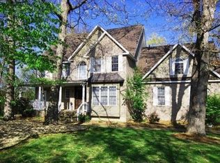 40 N Point Ct, Camdenton, MO 65020