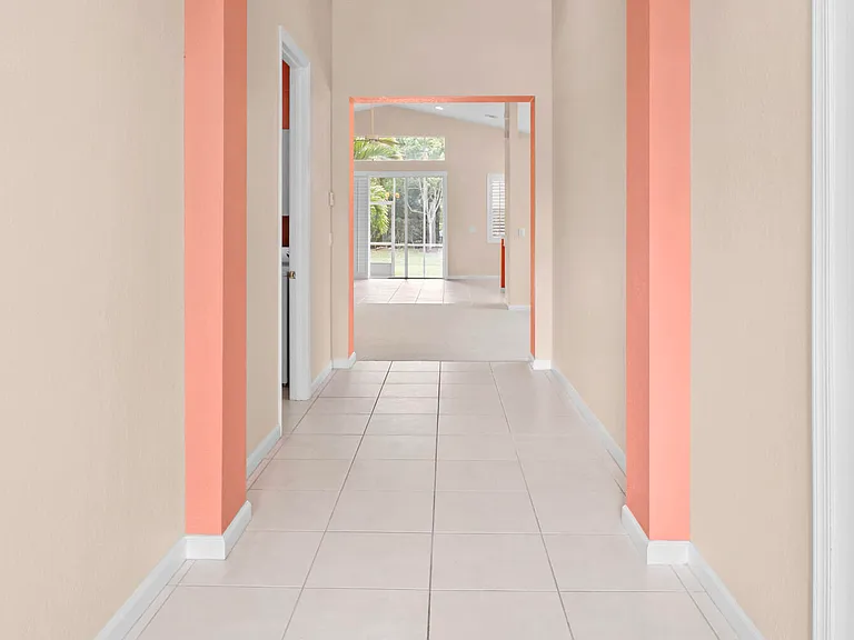 1196 SE Fleming Way — Photo 5