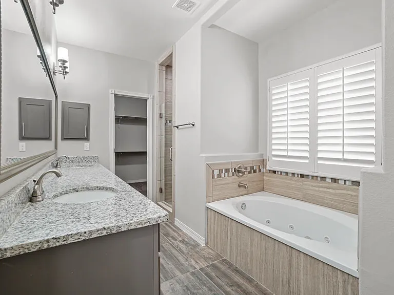 1740 Eased St — Photo 33