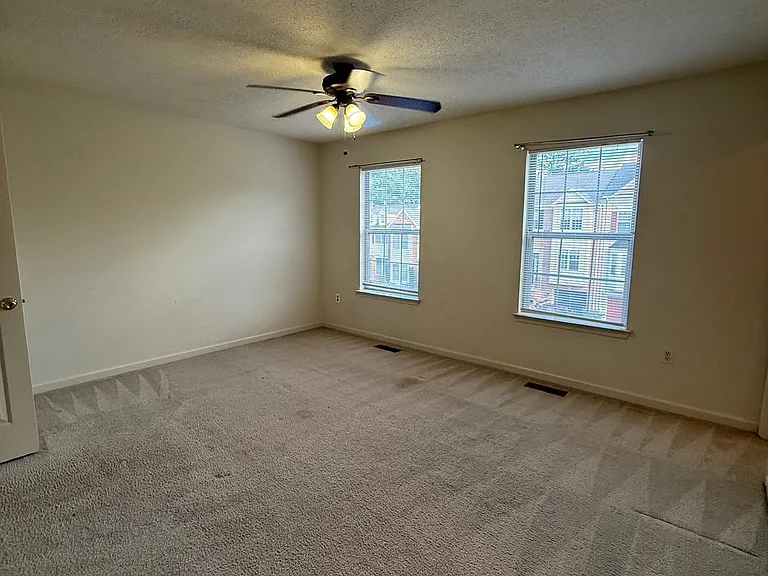 105 W Park Dr — Photo 13