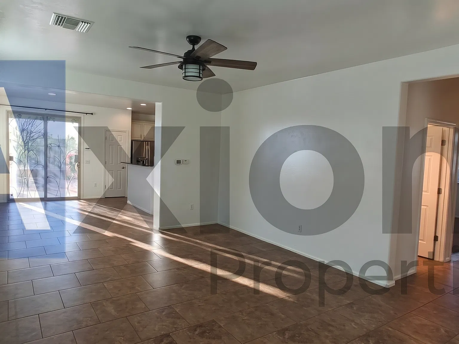 4 bed, 1760 sqft, $1,875 — Photo 2