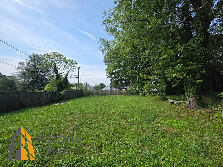 3909 Fleetwood Ave — Photo 55