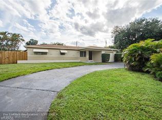 6862 SW 16th Ct, Pembroke Pines, FL 33023