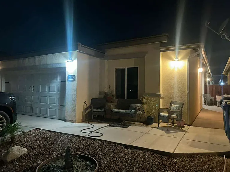 2725 Saddleback Dr — Photo 1