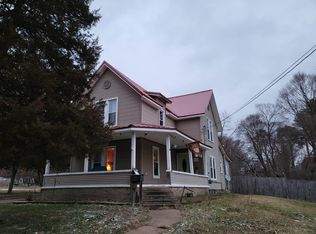 650 Cyrus St, Ionia, MI 48846