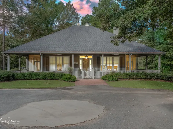 3395 Cypress Village Dr, Benton, LA 71006